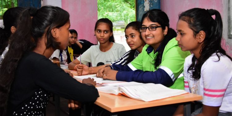 वेदांता बालको के योगदान से शिक्षा के क्षेत्र में हो रही उत्तरोत्तर प्रगति