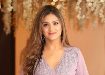 Beauty is not just how you look but your presence of mind and your poise along with your confidence in communications