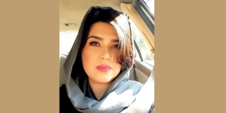 The Impact of Color Composition and Wood Selection in Professional Marquetry